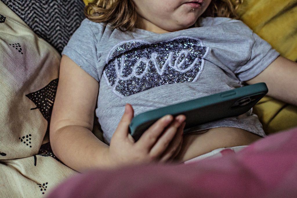 kids in lockdown, January 2021, family photographer hertfordshire, documentary photographer