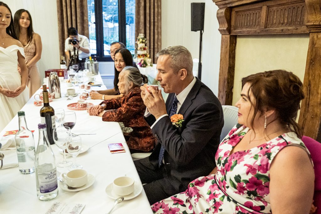 chinese tea ceremony and wedding, Hertfordshire wedding photographer