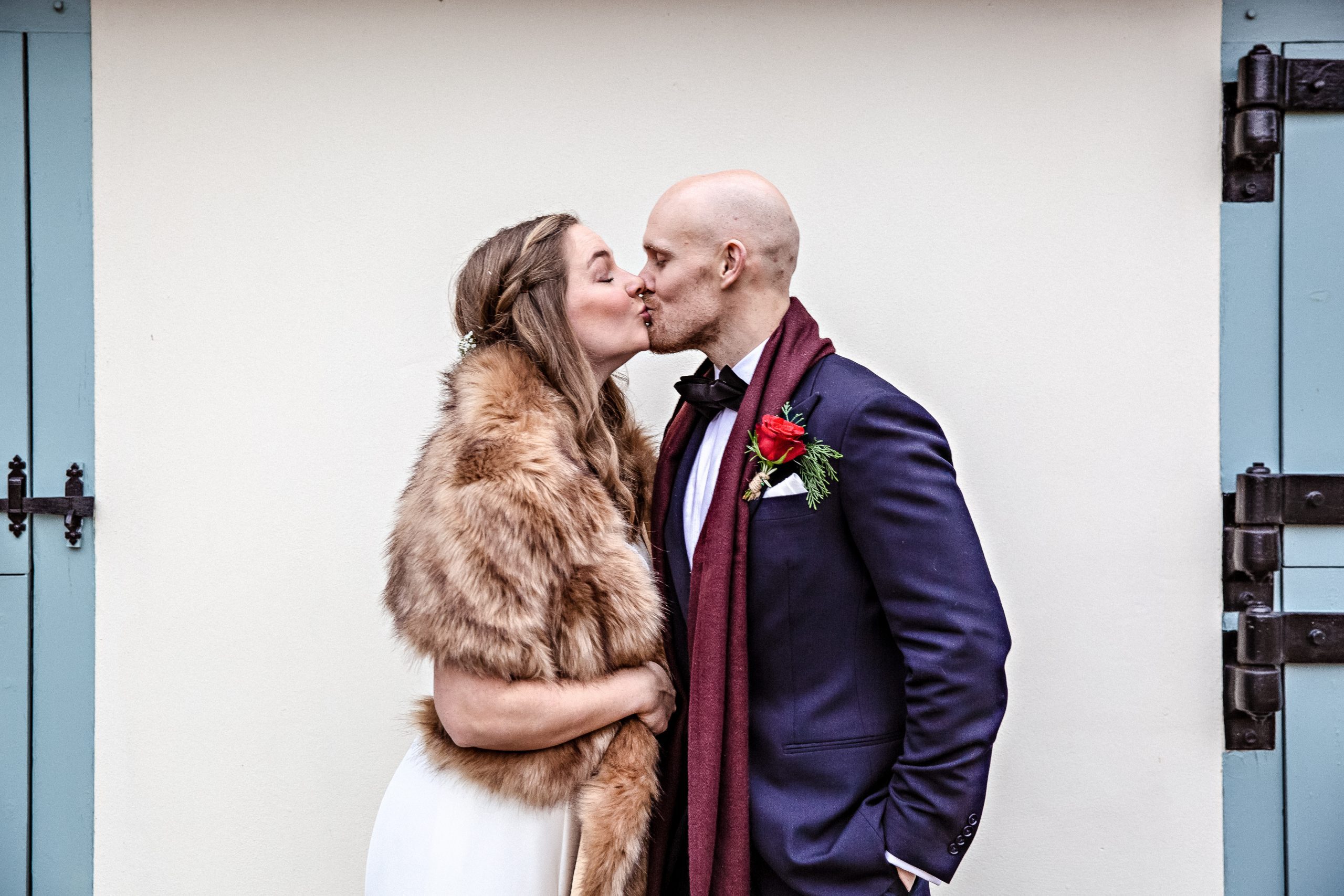 bride and groom pose, the barns at alswick